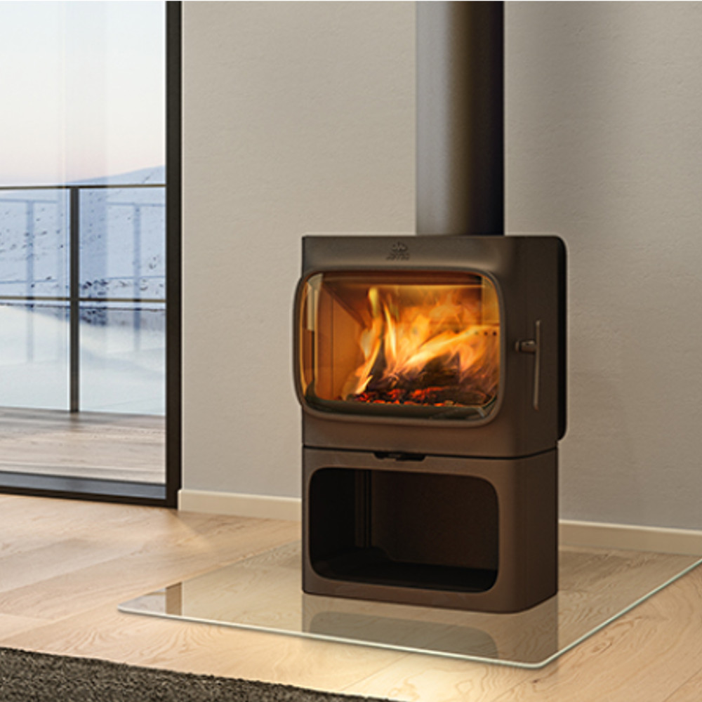 An image of Jotul F305 Wood Burning Stove with Base Unit - Black - With Heat Shield